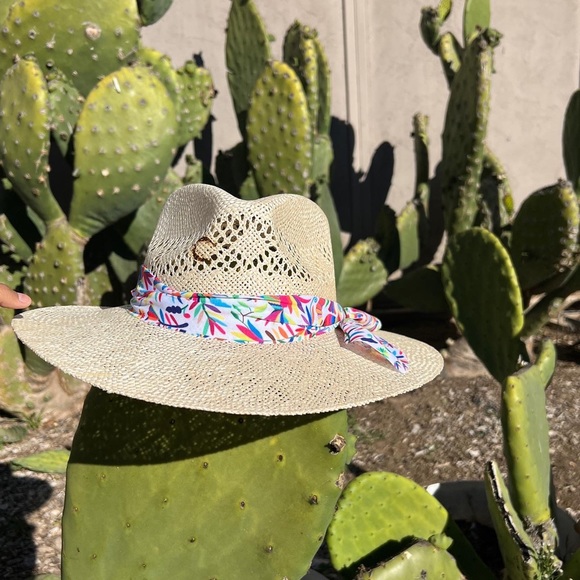 Charlie 1 Horse Spirit Animal Straw Hat - Picture 1 of 1